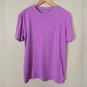 American Eagle Outfitters Men's Purple T-Shirt